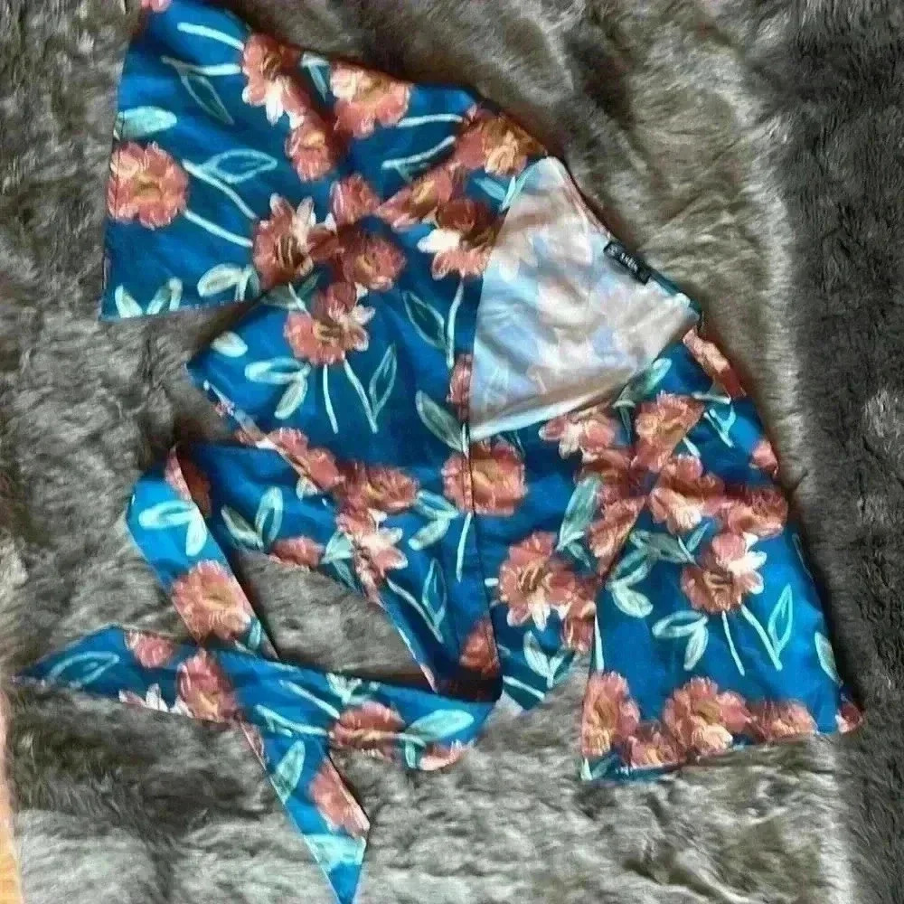 Hawaiian Shirt Wrap Set - Picture 3 of 10